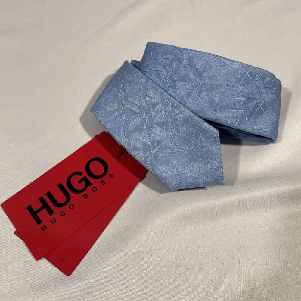 NWT $88 HUGO Hugo Boss [ SKINNY TIE‎ ] with Geo Texture + Silk Blend Blue